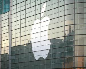 Analistii: Primele trei saptamani de la lansarea iPhone 5 aduc vanzari de 10 milioane de unitati