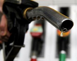 Culmea petrolului: Rusia risca sa ramana fara carburanti pentru benzinariile proprii
