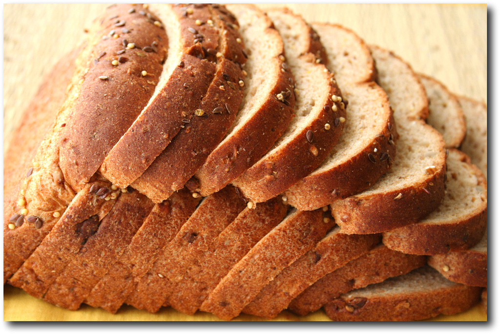 Adevarat sau Fals? 6 mituri despre paine