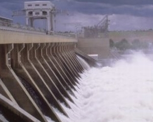 INS: Productia hidrocentralelor a crescut in 2010 cu 28,1%