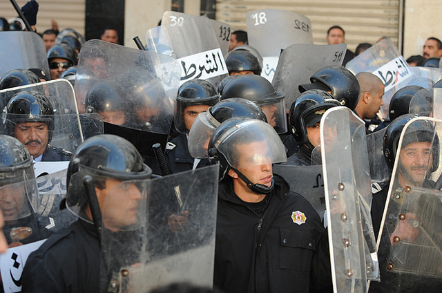 Tunisia: Politia a tras in multime si a ucis 2 oameni