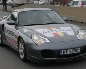 Politia rutiera foloseste un Porsche 911 Turbo confiscat de la traficantii de droguri