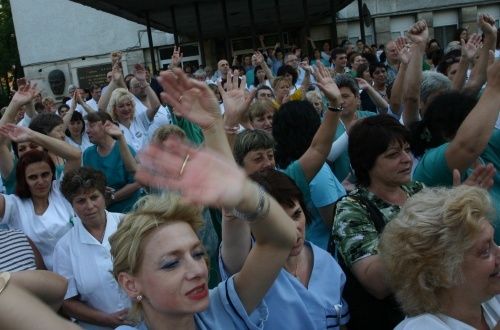 Salariatii Institutului ORL protesteaza impotriva comasarii cu Spitalul Universitar