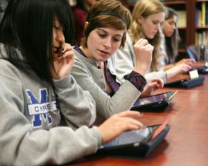 STUDIU: Traficul global de date mobile pe internet va creste de 18 ori