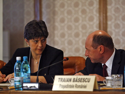 Traian Basescu si piramida rasturnata din Justitie