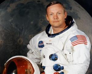 Lectia succesului predata de Neil Armstrong