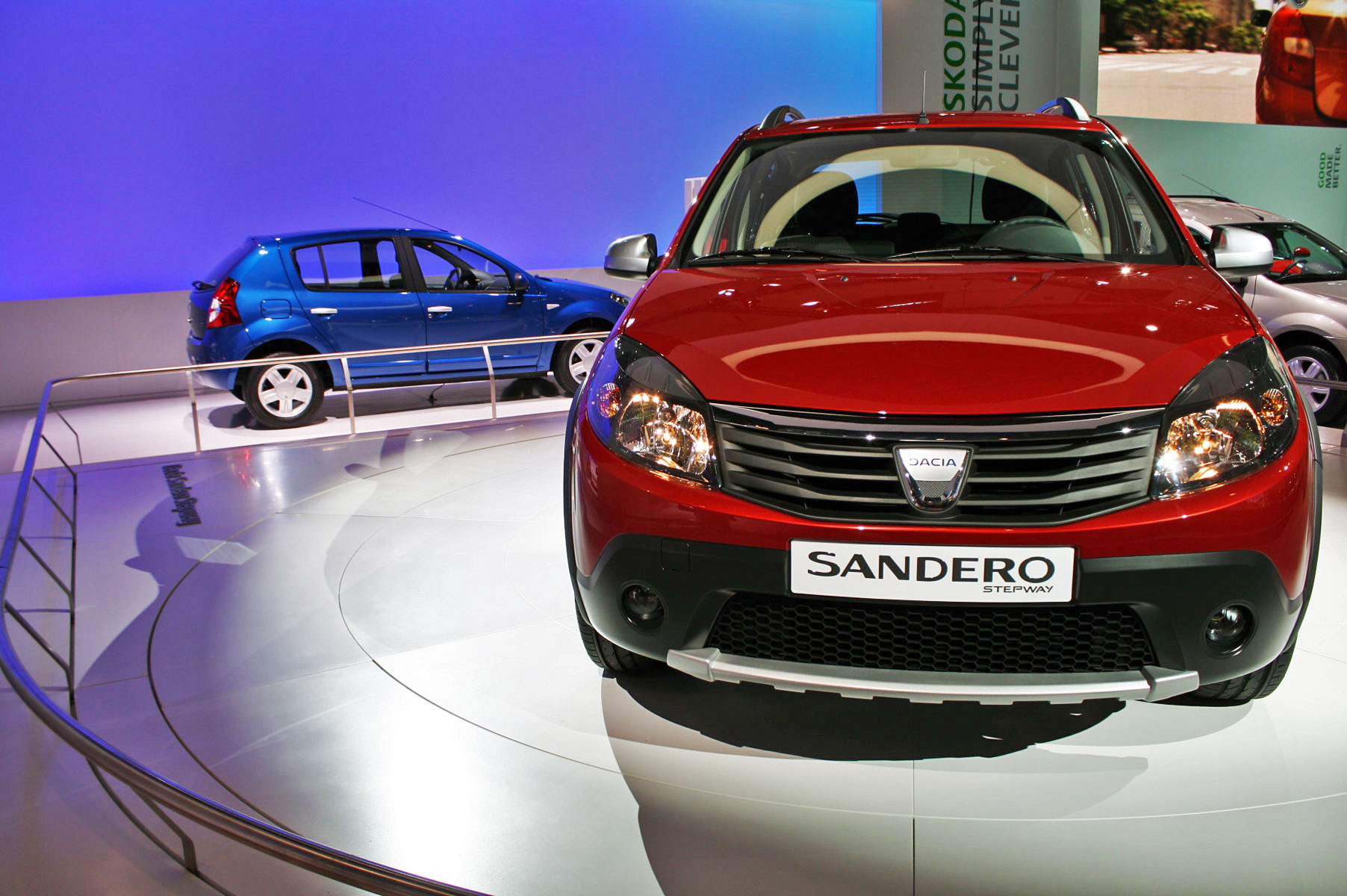 Vanzarile Dacia au urcat cu 12% in 2010. Sandero e cel mai popular model