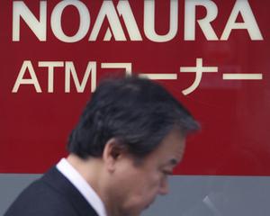Nomura Holdings, cea mai mare companie de brokeraj din Japonia, a taiat salariile sefilor cu 38%