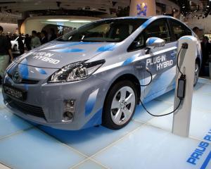 Masina ieftina din viitor: Fara benzina si cu motor pe hidrogen