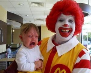ONG-urile vor sa-l interzica pe clovnul Ronald McDonald