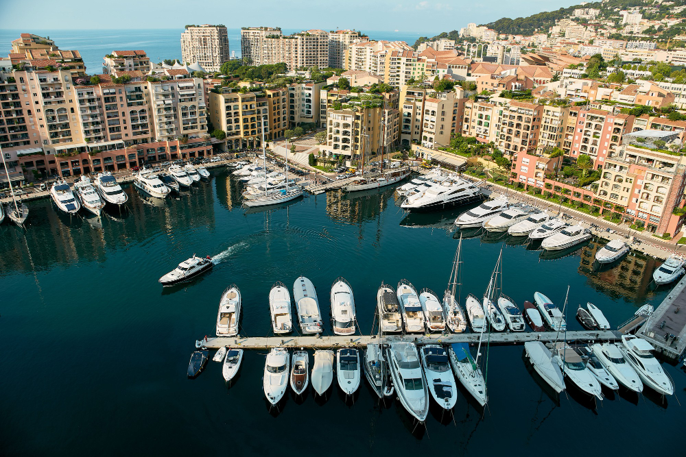 Probleme in paradis: bogatii fug cu averile din paradisurile fiscale