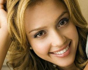 Jessica Alba, o antreprenoare pentru mamici