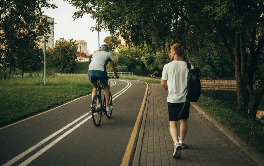 Mersul pe bicicleta, mai benefic pentru sanatatea creierului fata de mersul pe jos