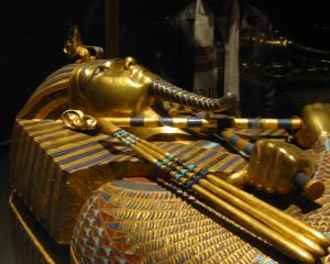 Hotii au distrus doua mumii din Muzeul Egiptean