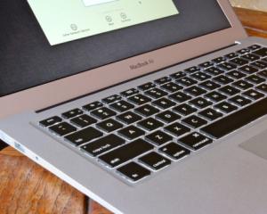 NOUTATI APPLE: O noua linie MacBook Air, un Mac mini proaspat si un sistem de operare "cald" - Mac OS X Lion
