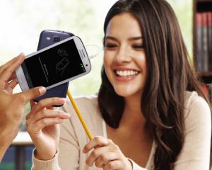 Cosmote: Samsung Galaxy S III va fi disponibil la preturi de la 700 de lei cu abonament
