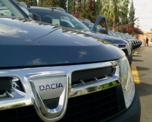 Santaj pe stick la Dacia