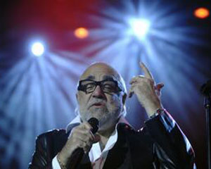 From "From souvenirs to souvenirs", cu Demis Roussos