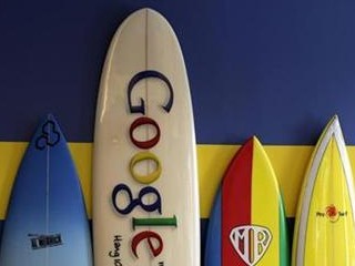 UPDATE: Big Bang la Google: Directorul Eric Schmidt, schimbat cu co-fondatorul Larry Page