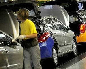 Industria auto din Franta se clatina, guvernul se pregateste sa intervina