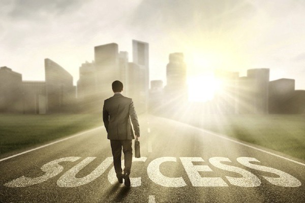 5 CALITATI de care ai nevoie pentru a avea o CARIERA de SUCCES