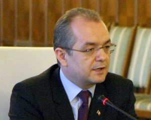 Emil Boc estimeaza ca Romania va bate recordul la contracte de munca