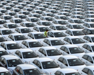APIA: Piata auto a scazut in primele sapte luni cu peste 10%