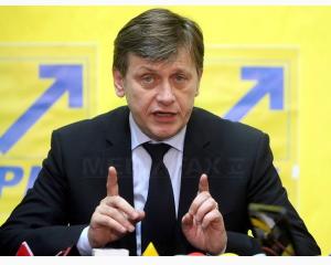 Antonescu acuza conducerea Parchetului ca tine cu Basescu
