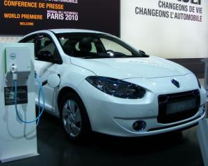 Renault a adus in Romania, pentru teste, primele modele electrice din gama ZE