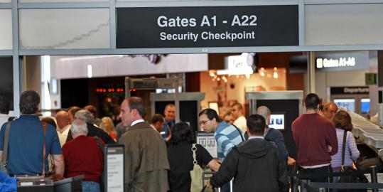 Mit demontat:  siguranta falsa de pe aeroporturi