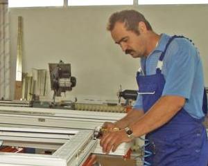 Teraplast tinteste afaceri in crestere cu 17% in 2012