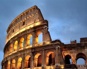 S-a dat Colosseumul