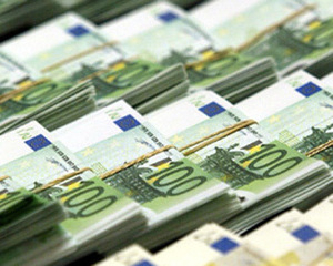 Cursul euro/leu a atins un nou maxim al anului