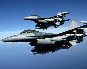 Romania ar putea cumpara avioane militare F16 noi, nu folosite