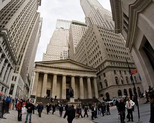 Wall Street: consultanta, politica si afaceri