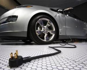 SONDAJ: Masina electrica, noua vedeta a industriei auto