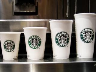 Starbucks lanseaza potirul "mamut" Trenta