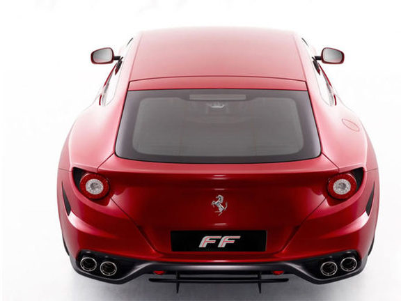 A fost lansat Ferrari Four