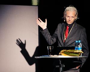 Julian Assange si "minciunile ascunse ale spionilor privati"