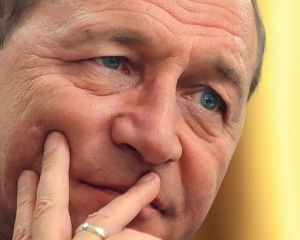 Basescu: Daca s-ar plati contributiile la stat, Guvernul ar reduce si maine CAS-ul
