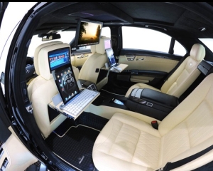 Brabus iBusiness 2.0, un Mercedes obsedat de Apple, care "prinde" 350 km/h