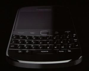 RIM anunta BlackBerry Bold 9900 si 9930, cele mai subtiri telefoane din oferta sa