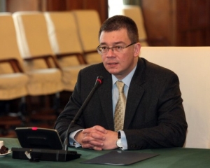 Premierul Ungureanu: Pentru acest Guvern, relatia cu Parlamentul este de o importanta decisiva