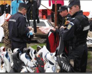 Haine contrafacute in valoare de 300.000 de lei - confiscate