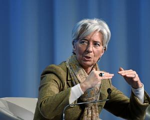 Sefa FMI: "Riscam sa intram intr-o spirala a instabilitatii financiare si posibila prabusire a cererii globale"