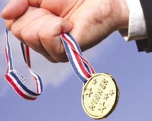 Aur si argint pentru Romania la Olimpiada de Stiinte a Uniunii Europene