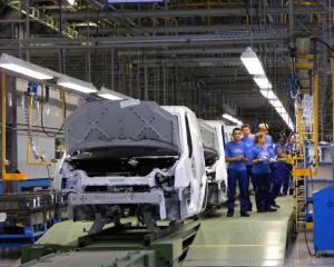 Ford Craiova, productie la capacitate maxima din 2015, dar fara respectarea tintei de angajari