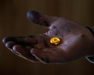 ITALIA: Creste exportul ilegal de aur, argint si devize