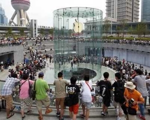 Apple sustine ca a vandut peste 2 milioane de iPhone 5 in China, in decursul weekend-ului