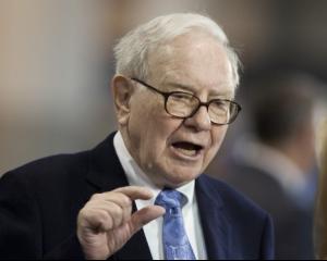 Miliardarul Warren Buffet: Nu ma ingrijoreaza datoria SUA, de 16.400 miliarde dolari